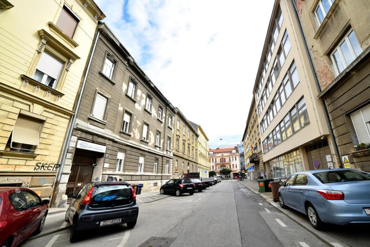 1Br In Central Zagreb & Main Station, Free Parking Apartment Exterior foto